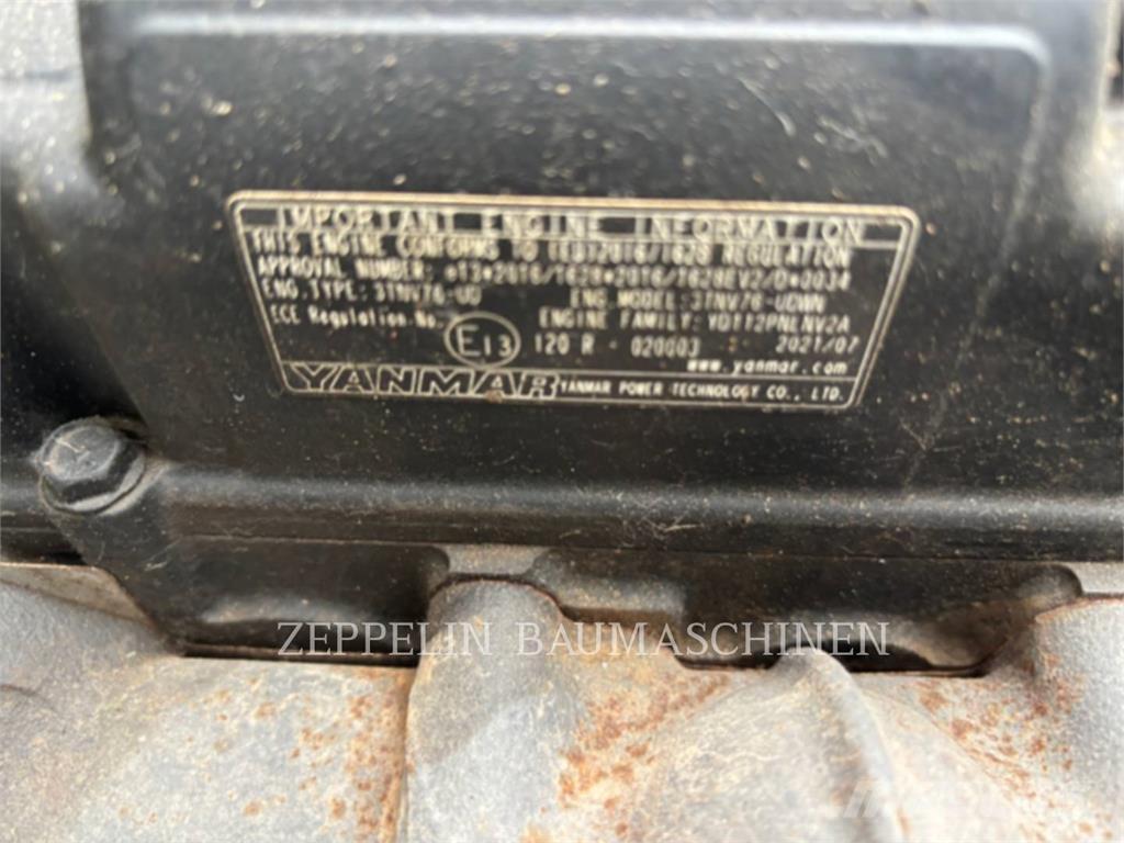 Wacker DW30 アーティキュレート式ダンプトラック