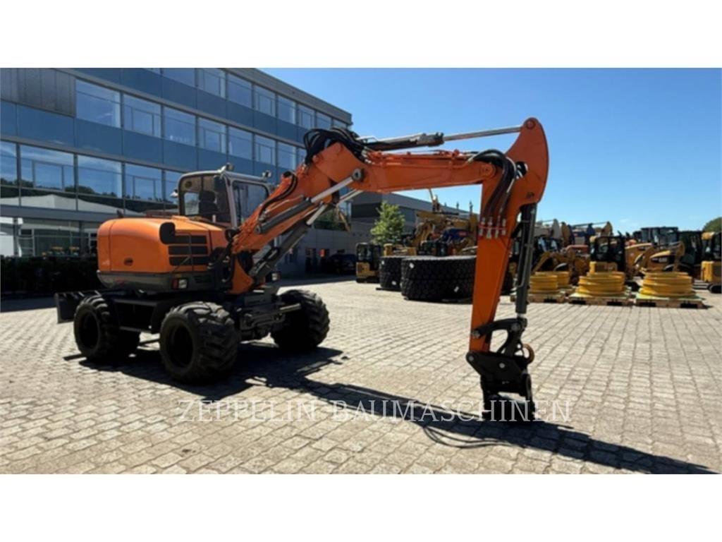 Wacker EW100 ホイール式油圧ショベル（パワーショベル・ユンボ・バックホー）