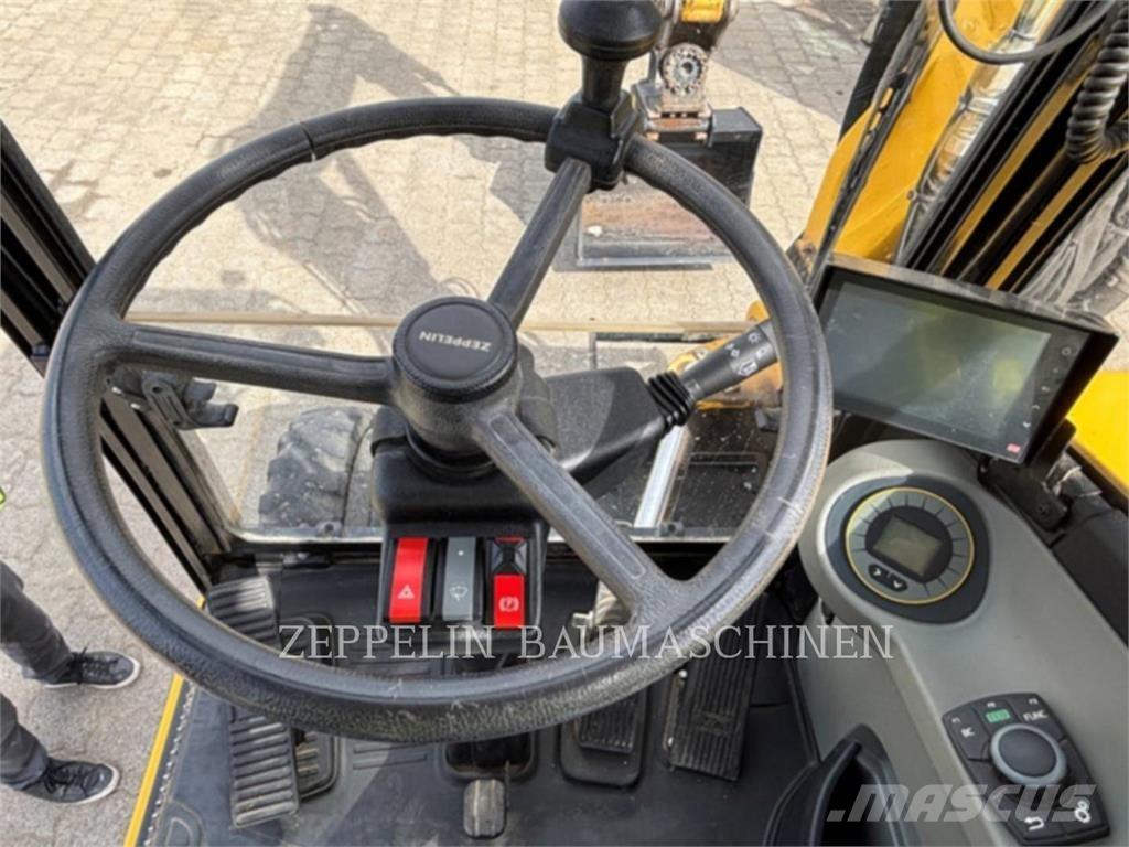 Wacker ZM110 ホイール式油圧ショベル（パワーショベル・ユンボ・バックホー）