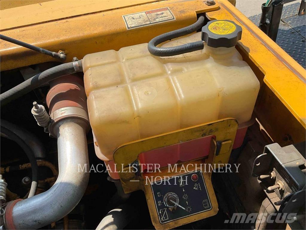 Weiler P385 PAVER アスファルトフィニッシャ