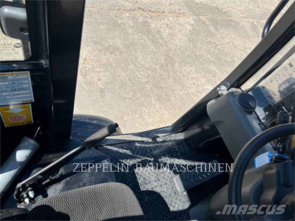 Zeppelin ZL35 ホイールローダー・タイヤショベル