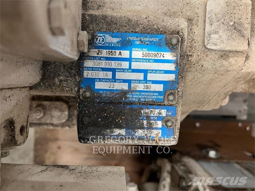 ZF TRANSMISSION 1950A マリン補助エンジン