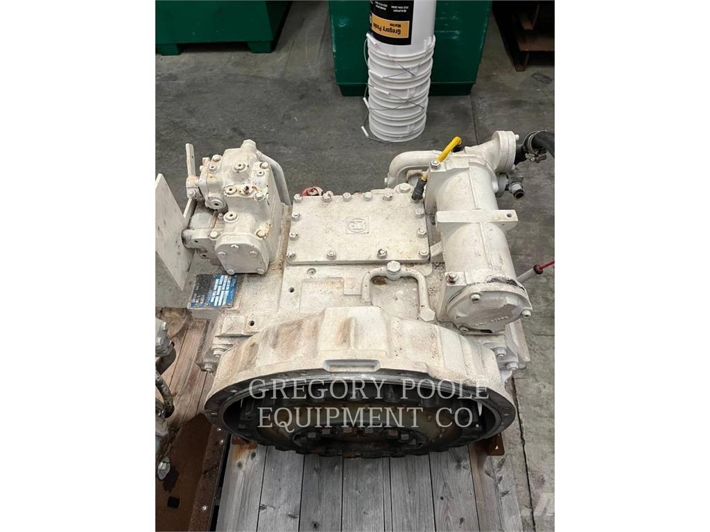 ZF TRANSMISSION 1950A マリン補助エンジン
