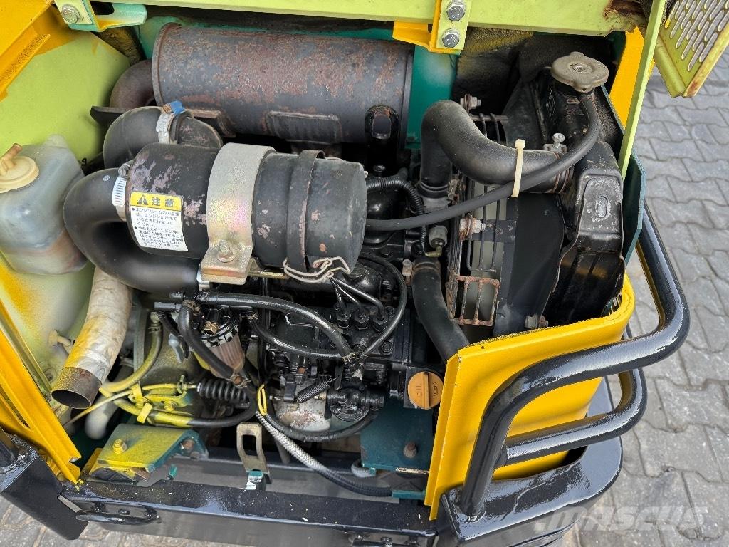 Yanmar B12 ミニ油圧ショベル 7t以下（ミニユンボ・ミニディガー）