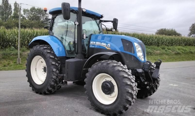 New Holland T 7.200 トラクター