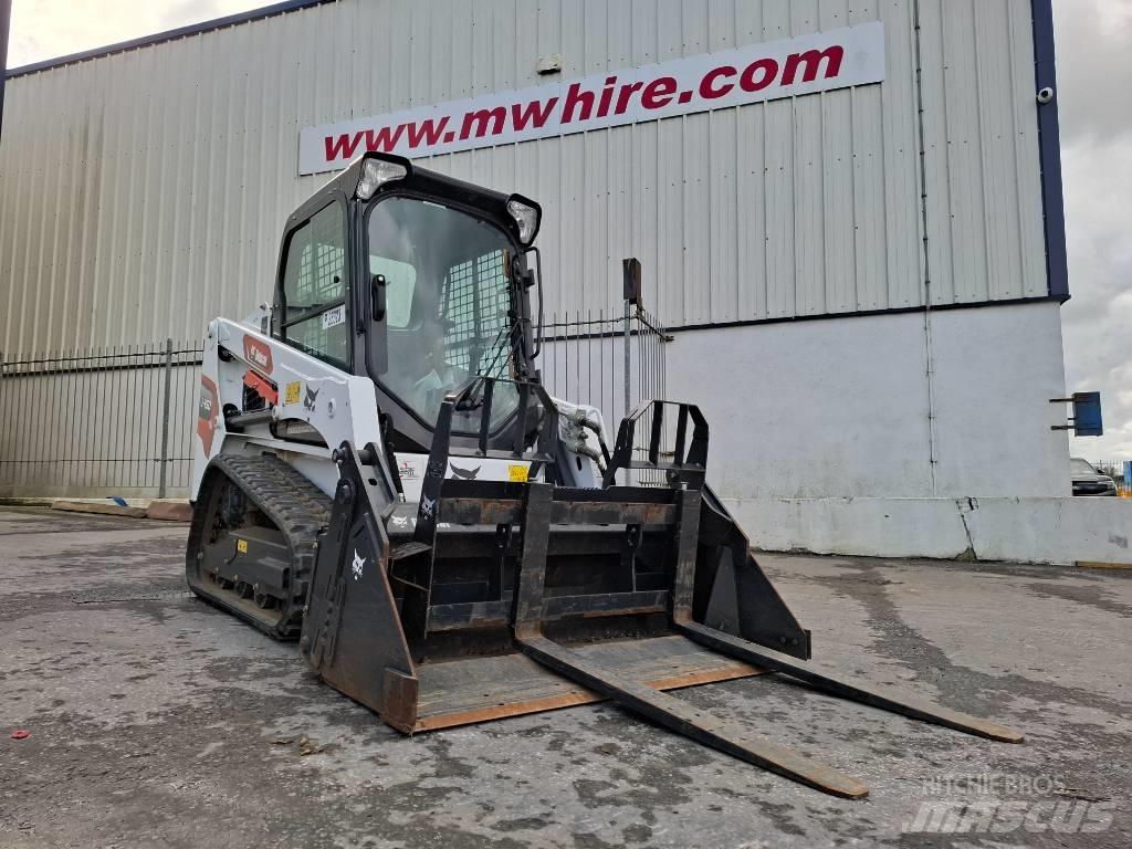 Bobcat T 450 スキッドステアローダー