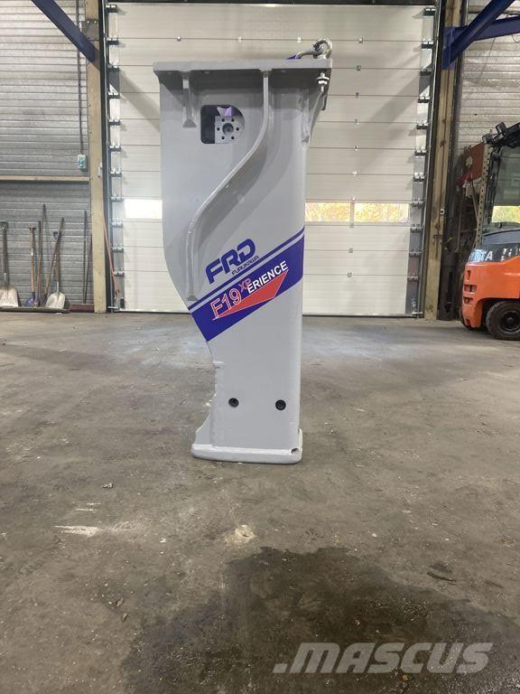 FRD F19 ハンマー／ブレーカ