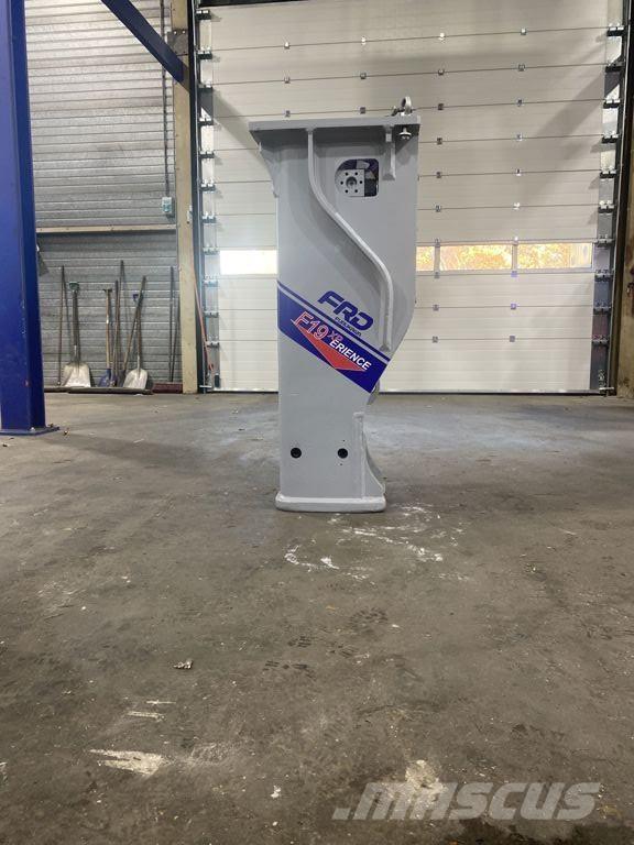 FRD F19 ハンマー／ブレーカ