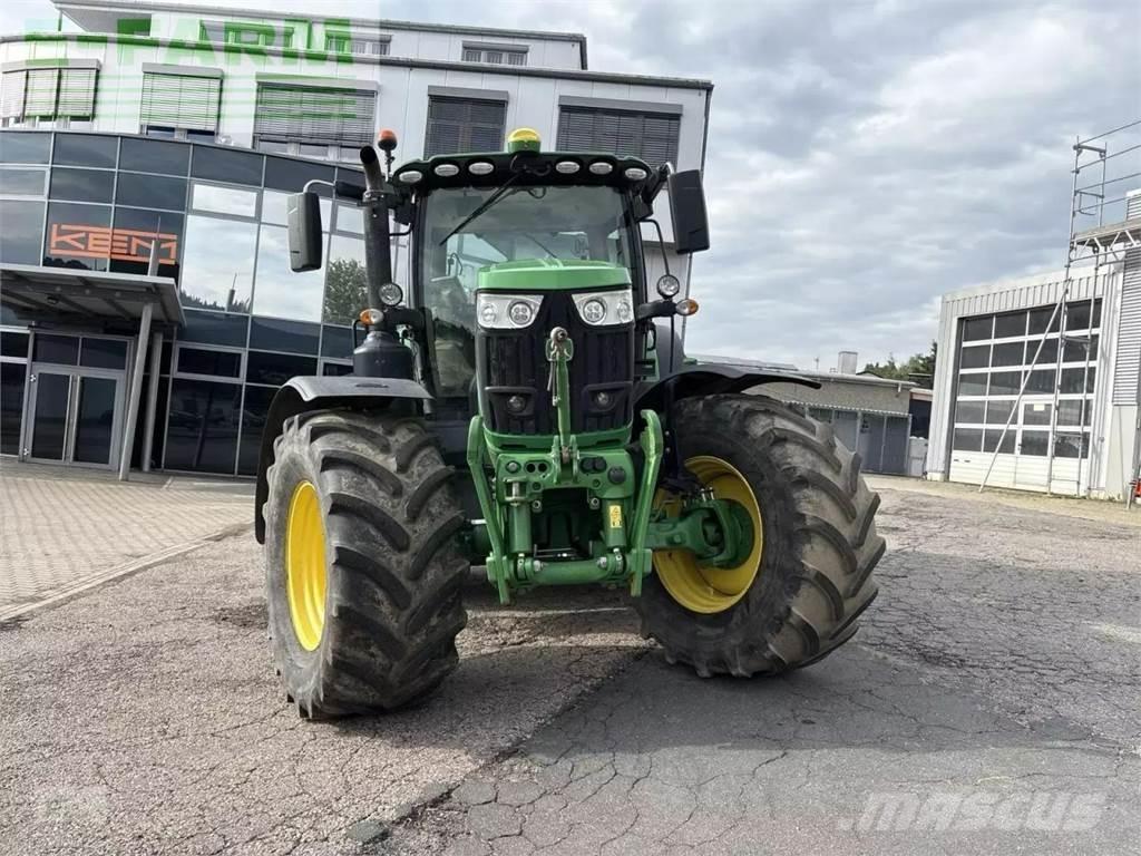 John Deere 6215r トラクター