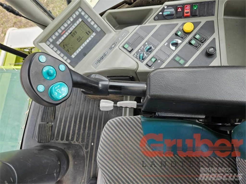 CLAAS Jaguar 850 自走式フォレージハーベスター