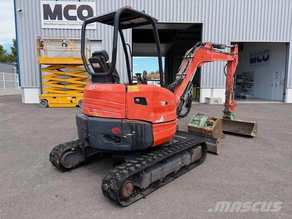 Kubota U 35-3 A ミニ油圧ショベル 7t以下（ミニユンボ・ミニディガー）