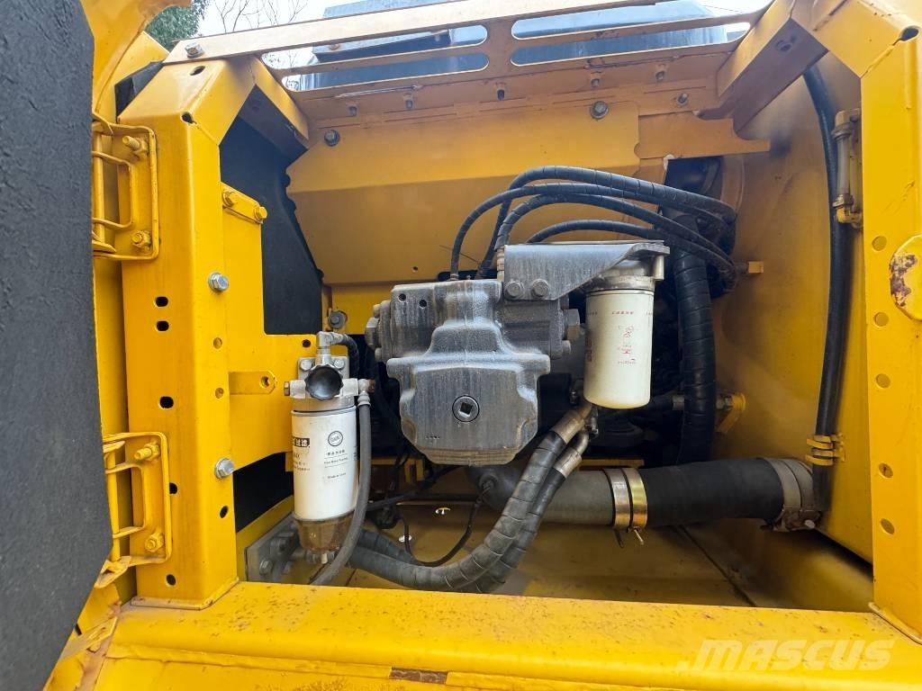Komatsu PC 210 LCD-8 大型油圧ショベル12t以上（パワーショベル・ユンボ）