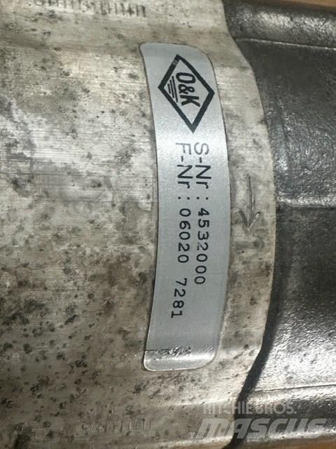 O&K L 15.5 油圧機