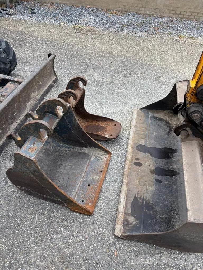 JCB 8026 CTS ミニ油圧ショベル 7t以下（ミニユンボ・ミニディガー）