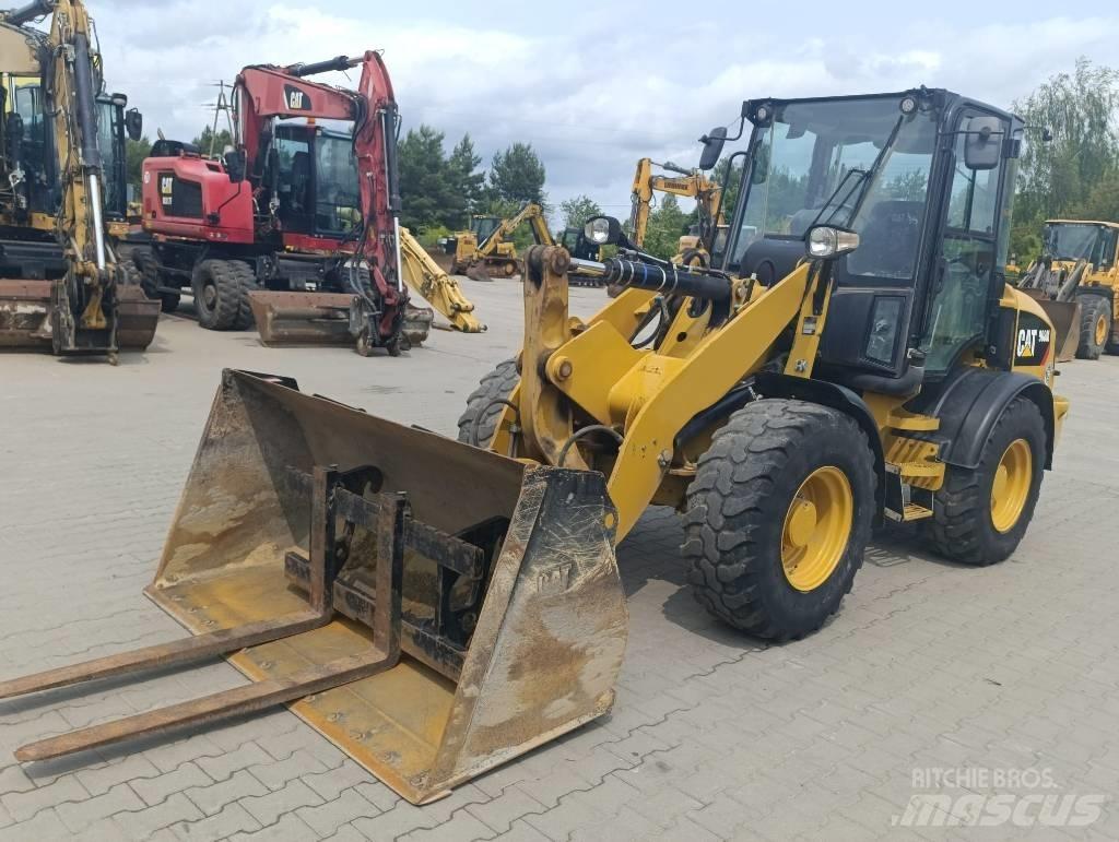CAT 908 M ホイールローダー・タイヤショベル