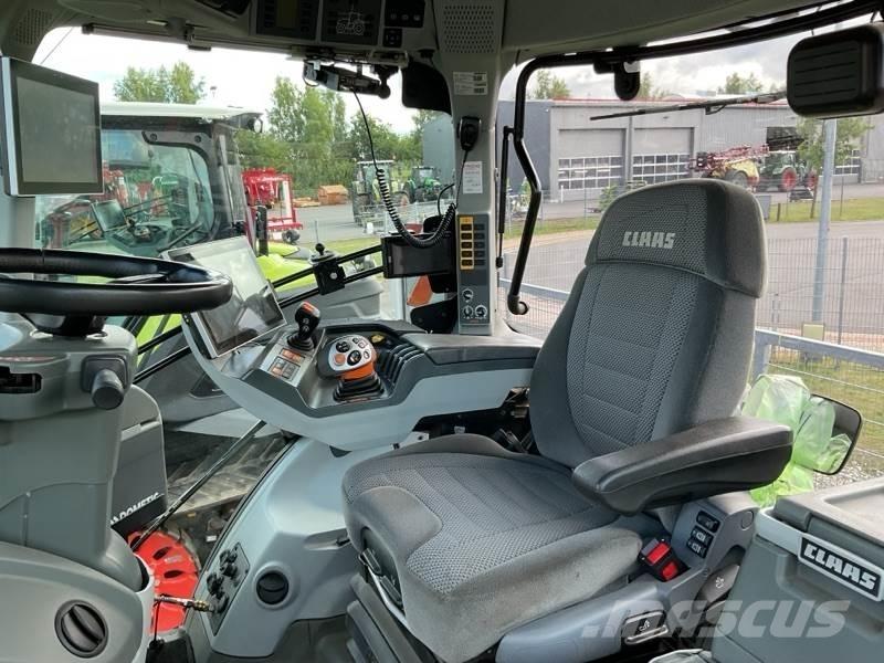 CLAAS Axion 960 TT クローラクレーン
