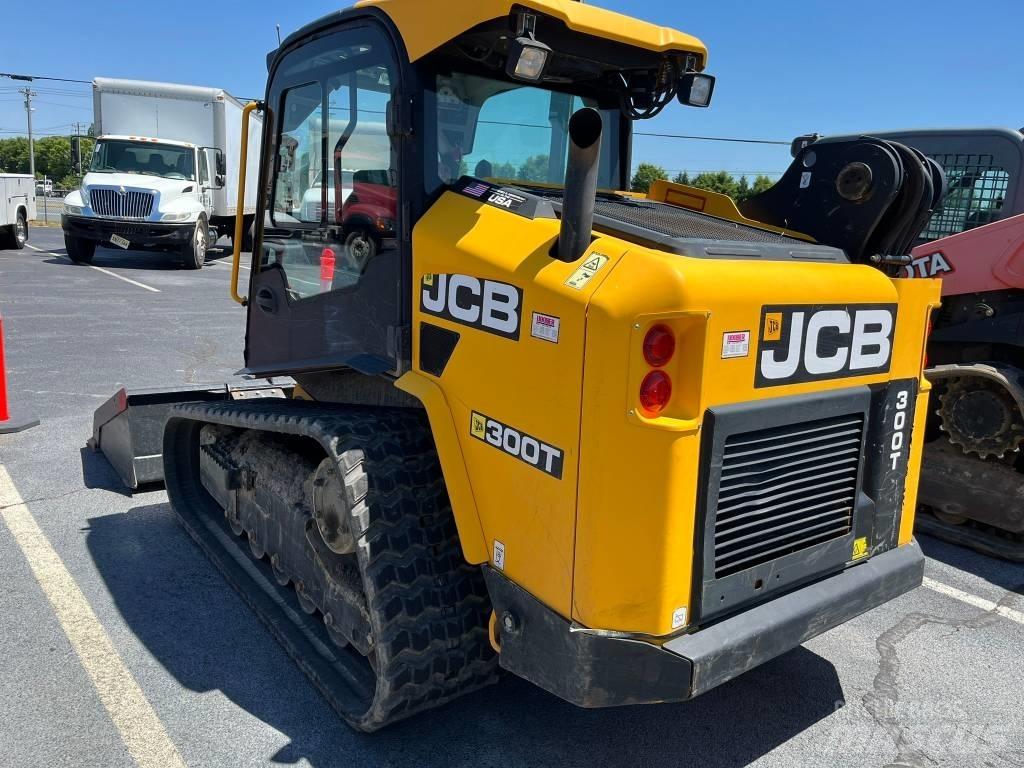 JCB 300 T スキッドステアローダー