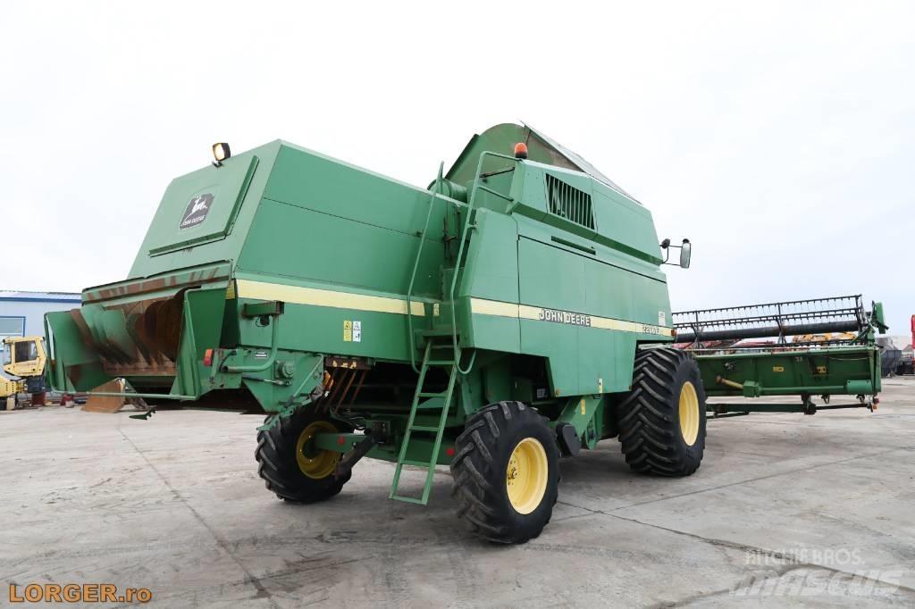 John Deere 2266 E コンバイン