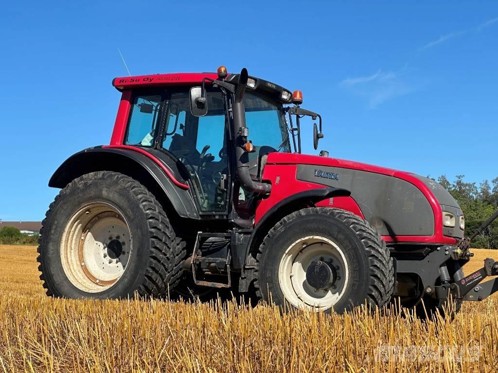 Valtra T 151 トラクター
