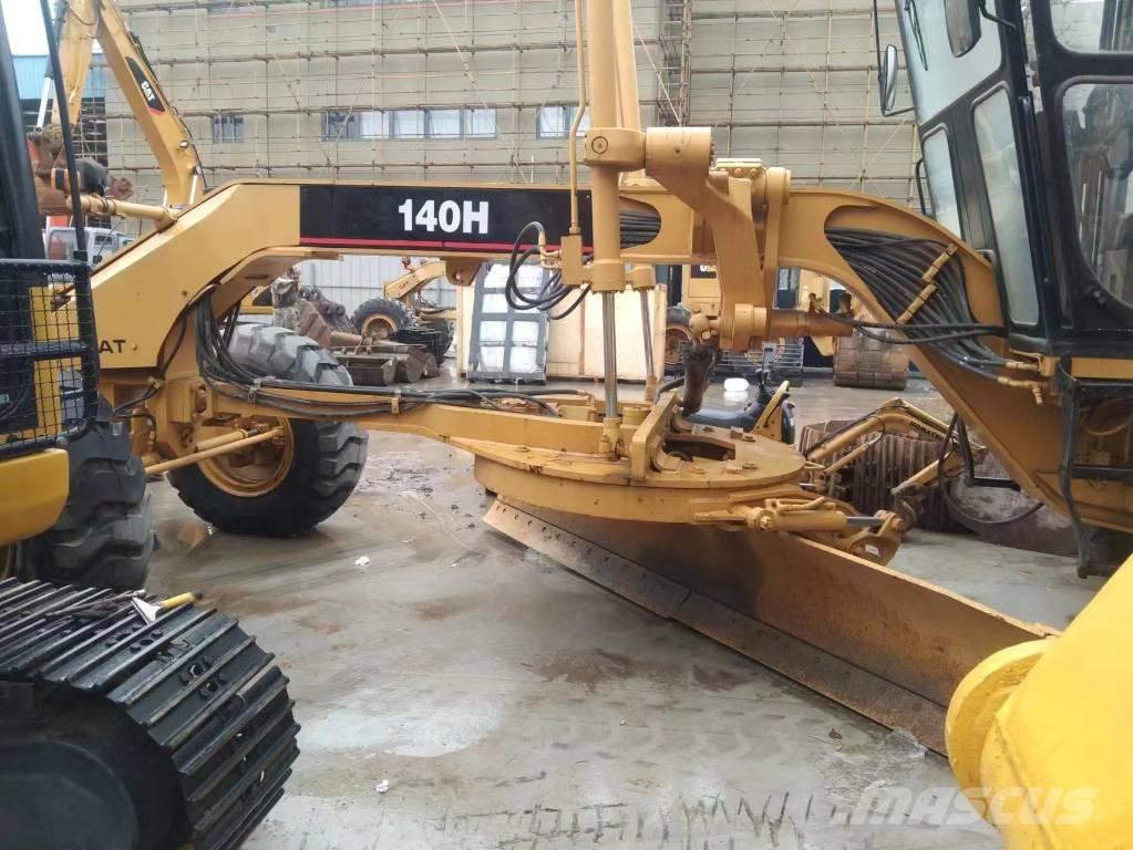 CAT 140 H モーターグレーダー