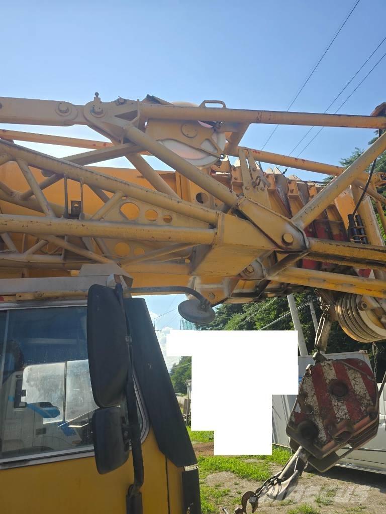 Liebherr LTM 1090 オールテレーンクレーン