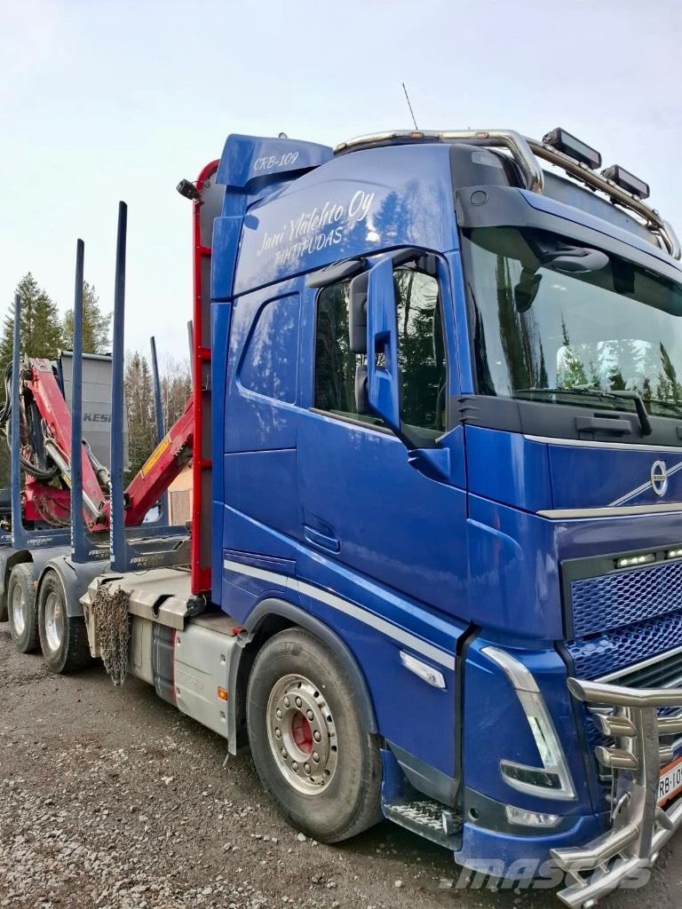 Volvo FH500 8x4*4 木材トラック