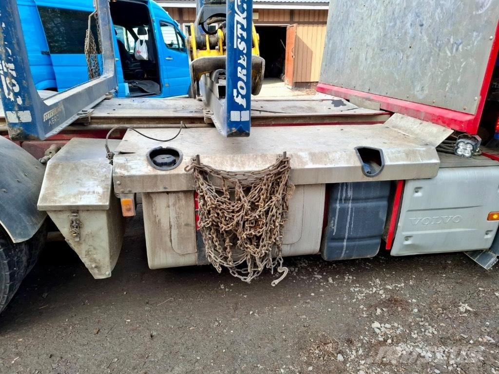 Volvo FH500 8x4*4 木材トラック