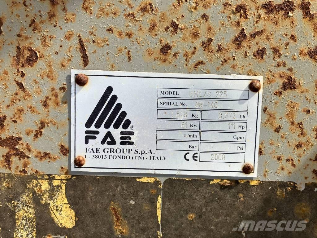 FAE UML/S 225 パワーハローとロータリーハロー