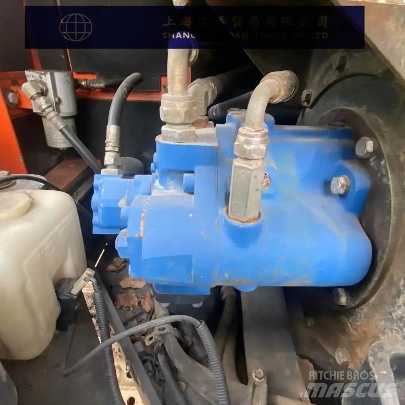 Doosan DX 75-9 C ミニ油圧ショベル 7t以下（ミニユンボ・ミニディガー）
