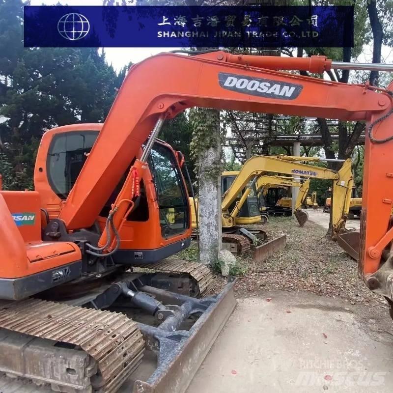 Doosan DX 75-9 C ミニ油圧ショベル 7t以下（ミニユンボ・ミニディガー）