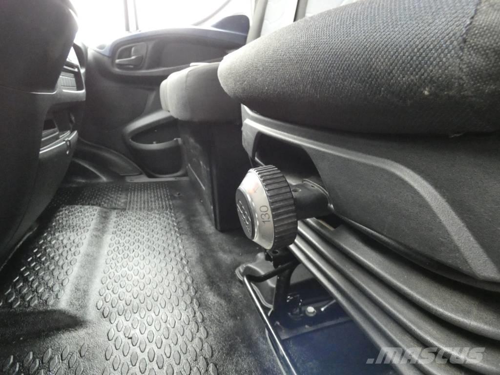 Iveco 50C 18 車両運搬車、キャリアカー