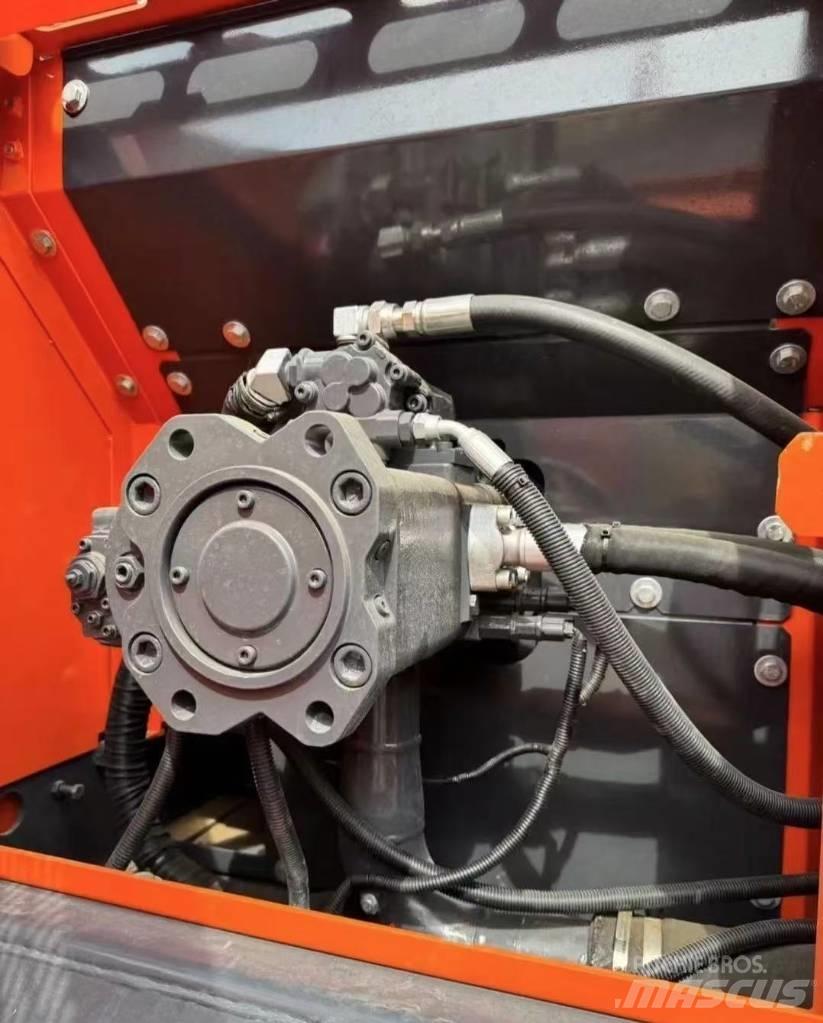 Doosan DX 225 大型油圧ショベル12t以上（パワーショベル・ユンボ）