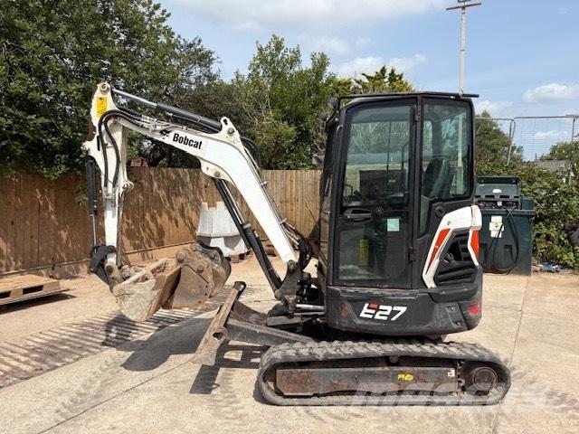 Bobcat E 27 ミニ油圧ショベル 7t以下（ミニユンボ・ミニディガー）