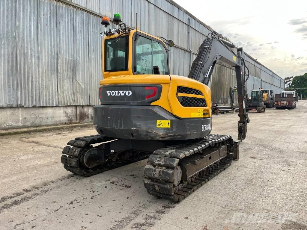 Volvo ECR 88 D 中型油圧ショベル 7ｔ-12ｔ（ユンボ・パワーショベル・バックホー）