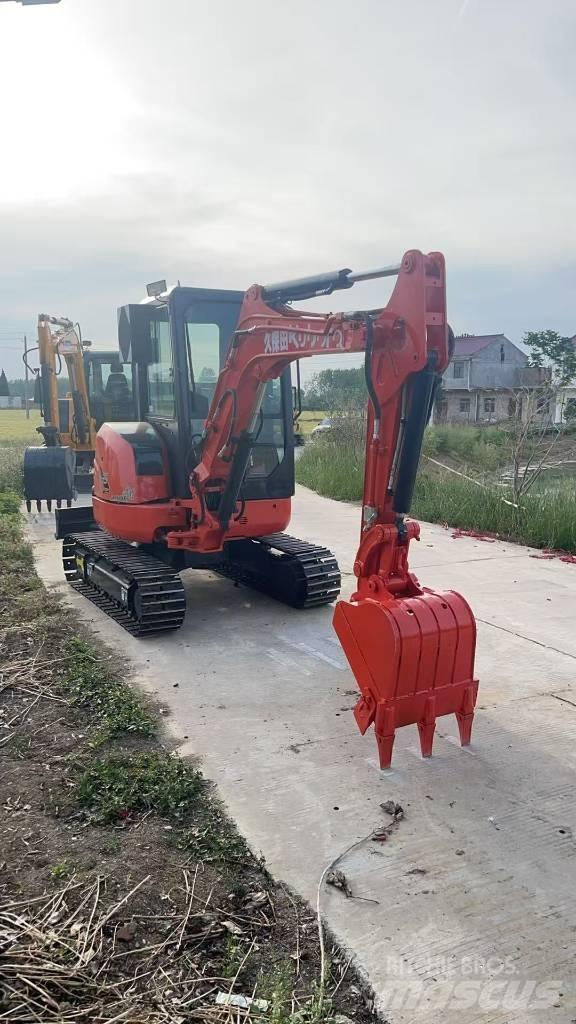 Kubota U 35 ミニ油圧ショベル 7t以下（ミニユンボ・ミニディガー）