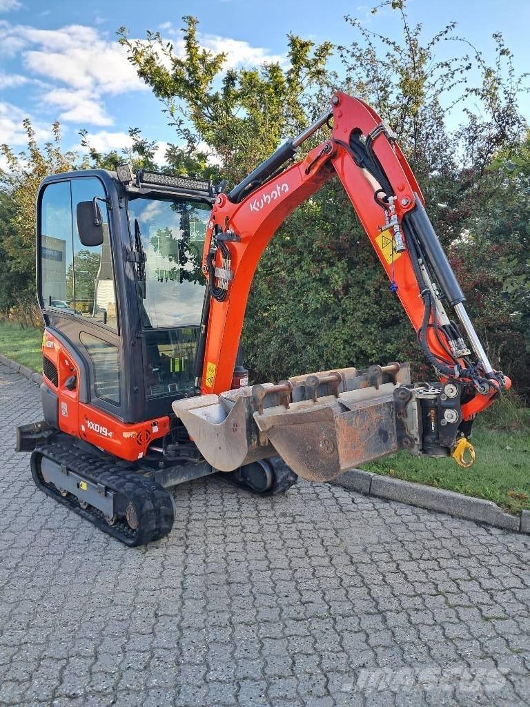 Kubota KX019-4 ミニ油圧ショベル 7t以下（ミニユンボ・ミニディガー）