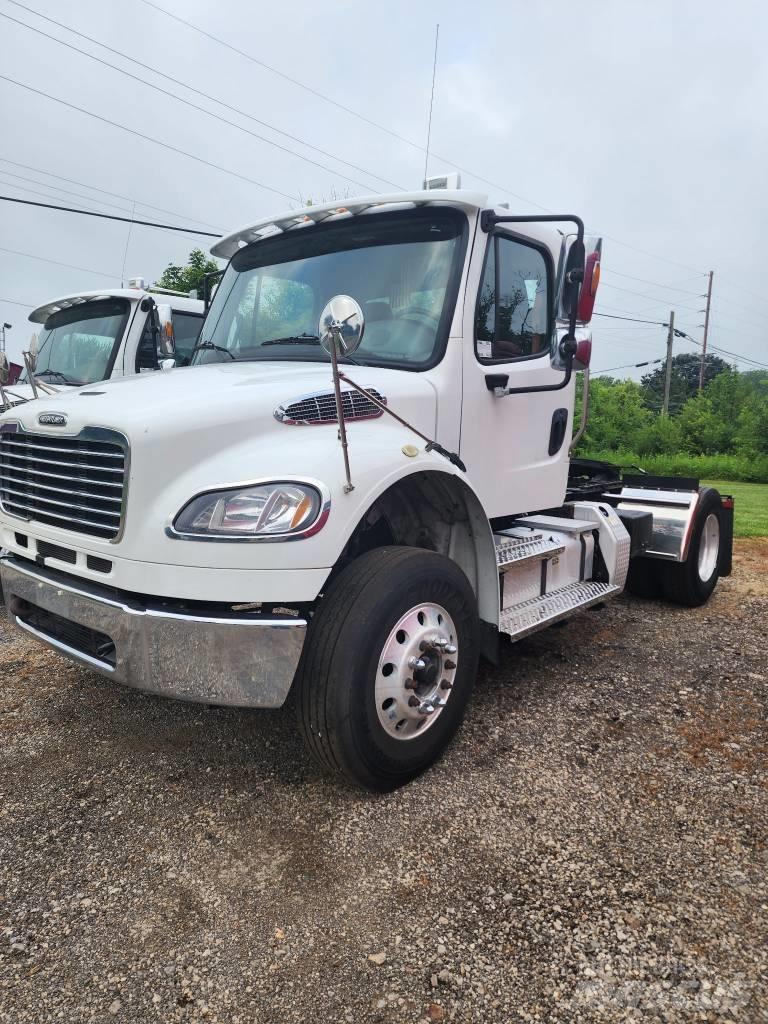 Freightliner M2 中古トラクターヘッド | トレーラーヘッド