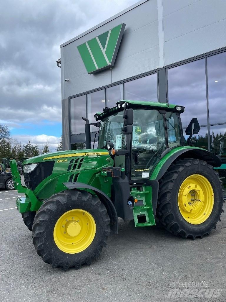 John Deere 6130R トラクター