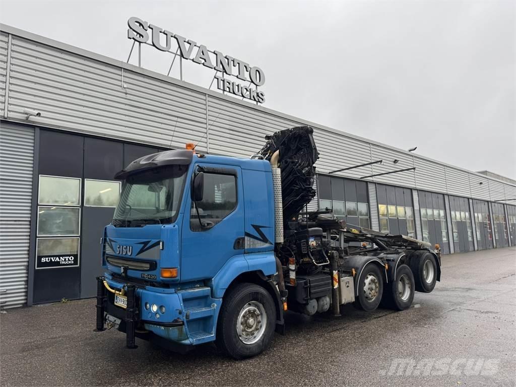 Sisu E11M クレーントラック、ユニック車