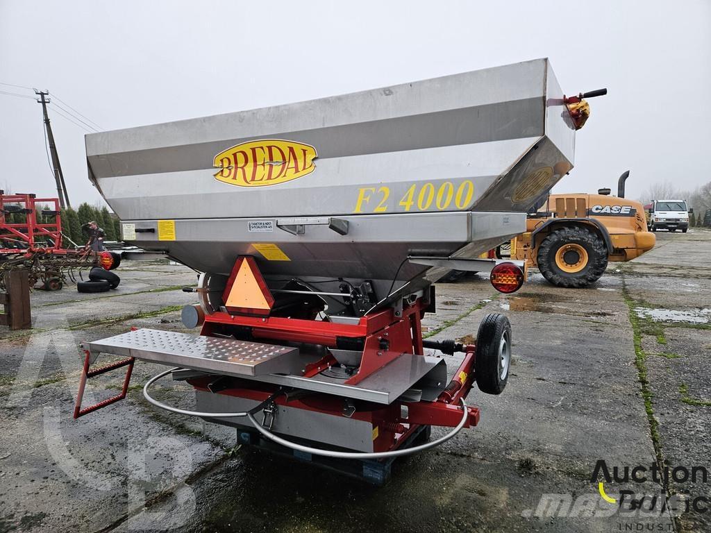 Bredal F 2RF ミネラル散布機