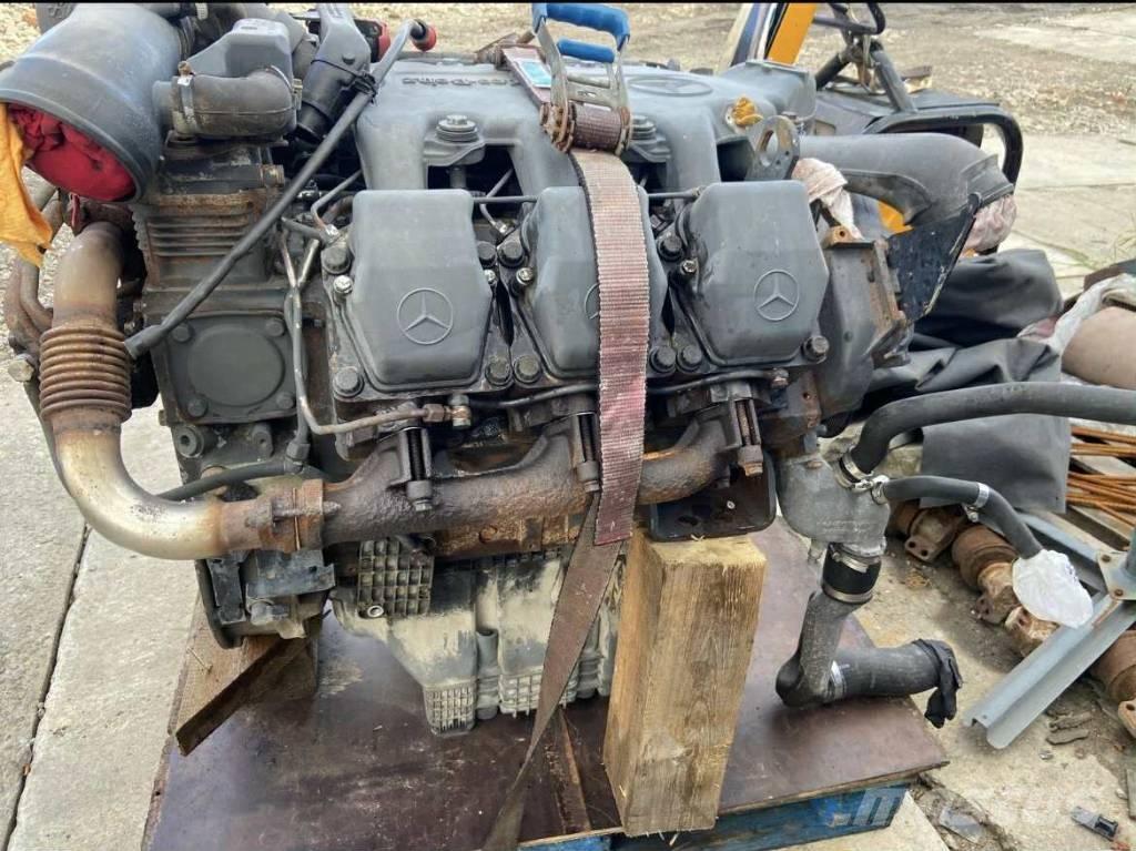 Mercedes-Benz V6 エンジン