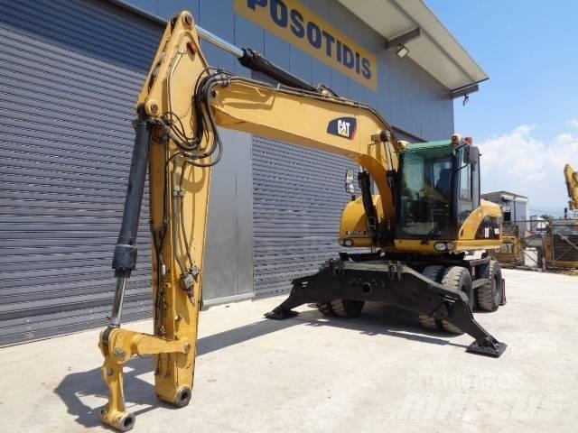 CAT M 318 D ホイール式油圧ショベル（パワーショベル・ユンボ・バックホー）