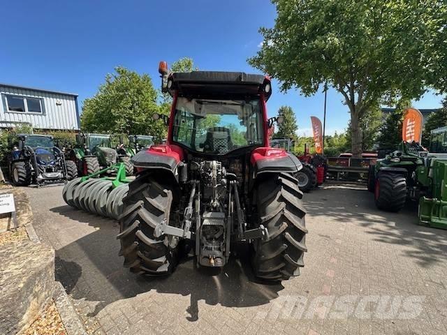 Valtra A 115 MH4 トラクター