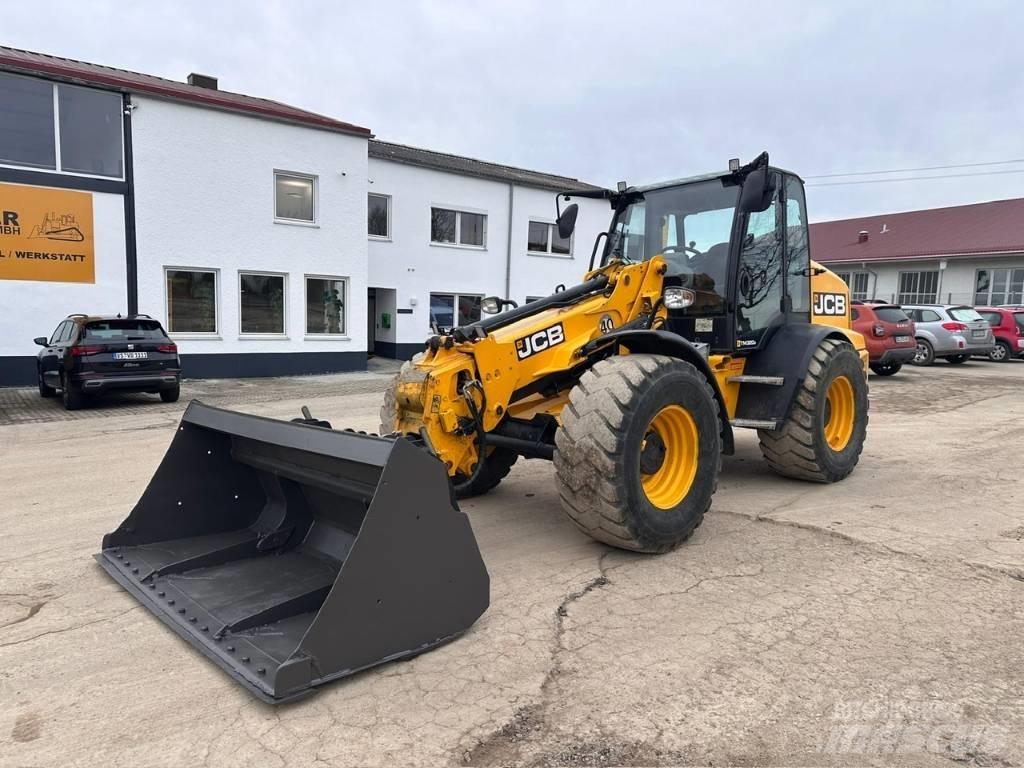 JCB TM 320 S テレスコーピックハンドラー