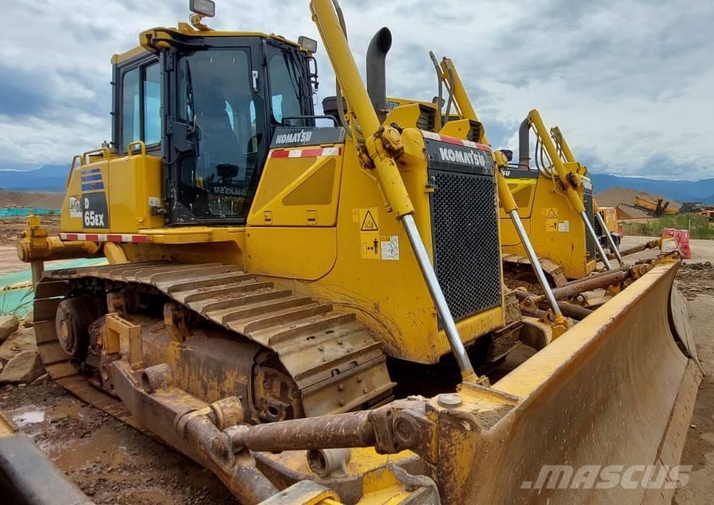 Komatsu D 65 EX-16 ブルドーザー