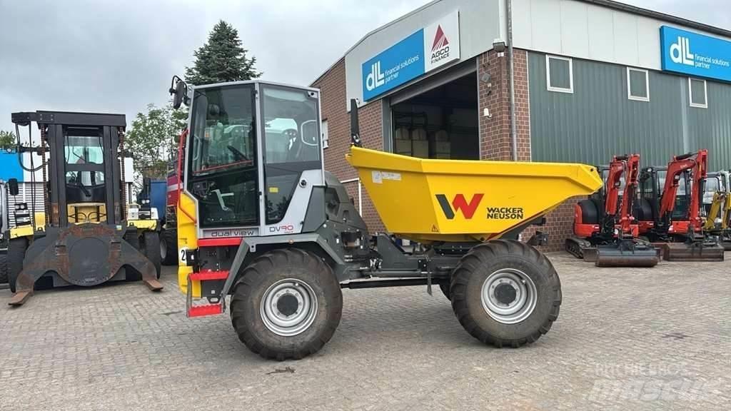 Wacker Neuson DV90 サイト　ダンプ