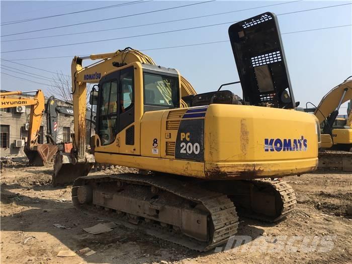 Komatsu PC 200-8 大型油圧ショベル12t以上（パワーショベル・ユンボ）
