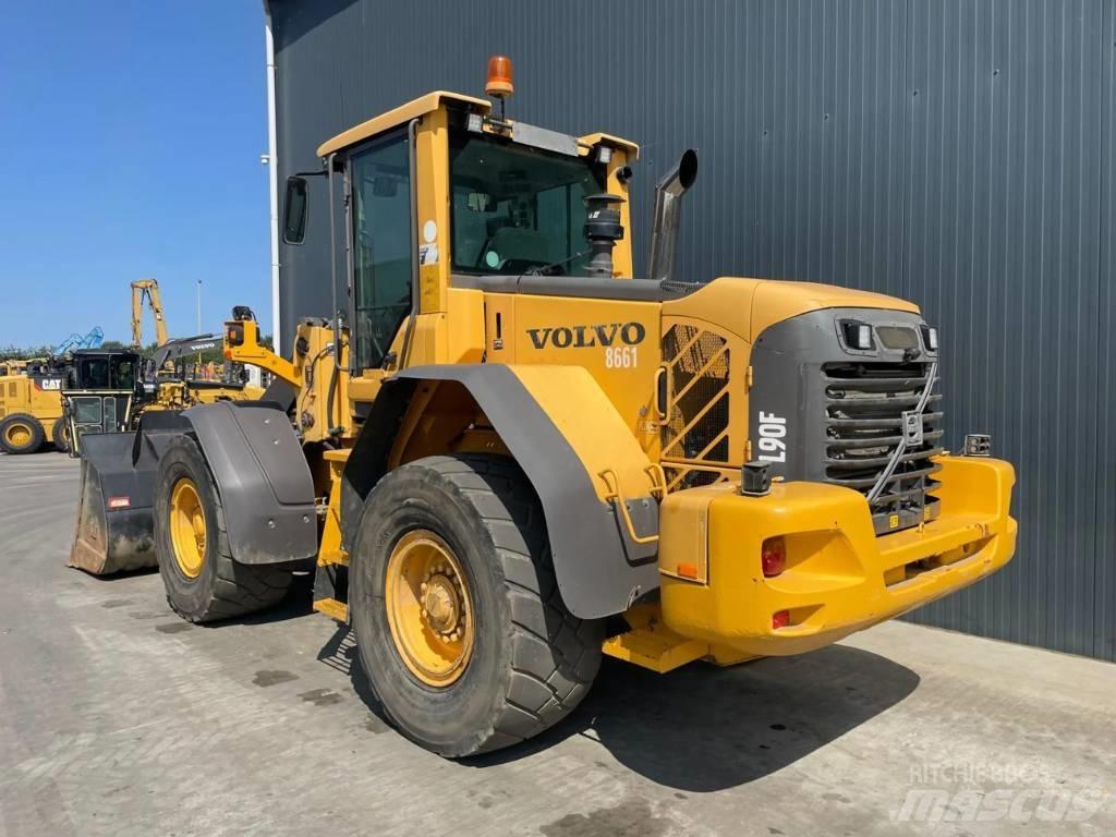 Volvo L90F - 3rd valve ホイールローダー・タイヤショベル
