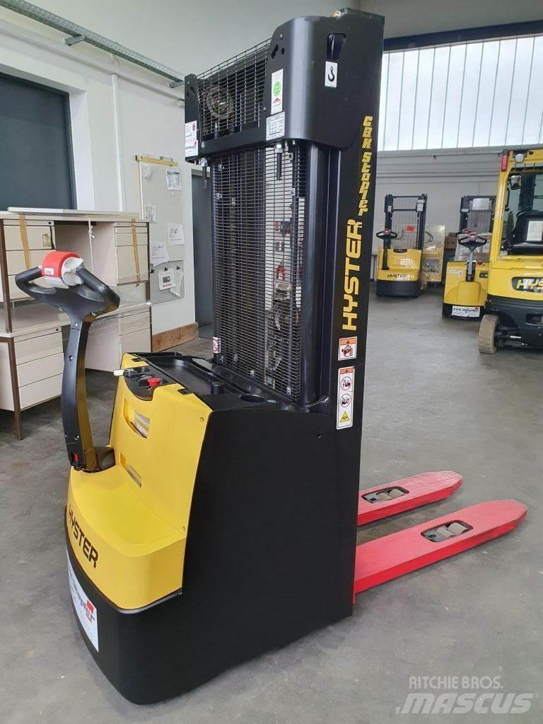 Hyster S 1.4 ウォーキンフォークリフト