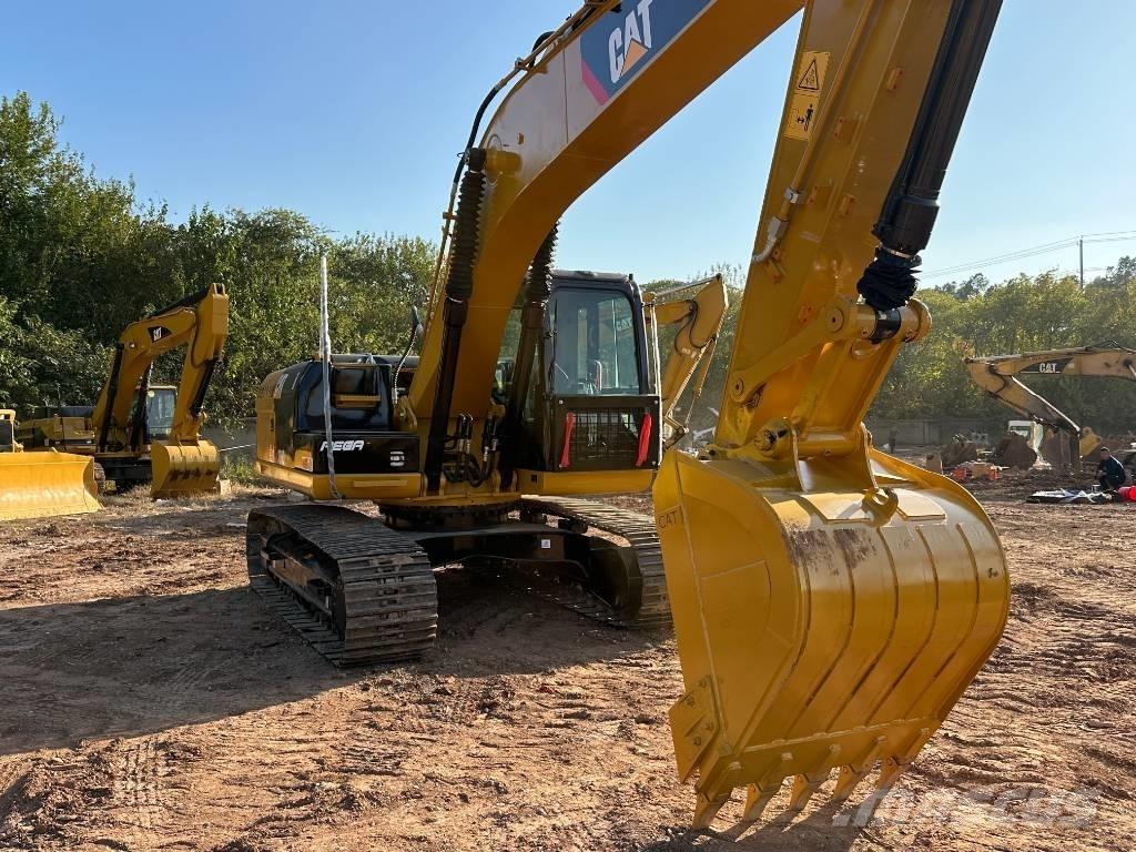 CAT 320 D L 大型油圧ショベル12t以上（パワーショベル・ユンボ）